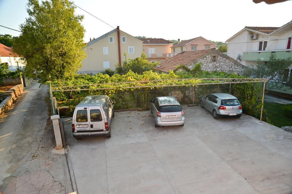 Apartments Lonic Kukljica Extérieur photo