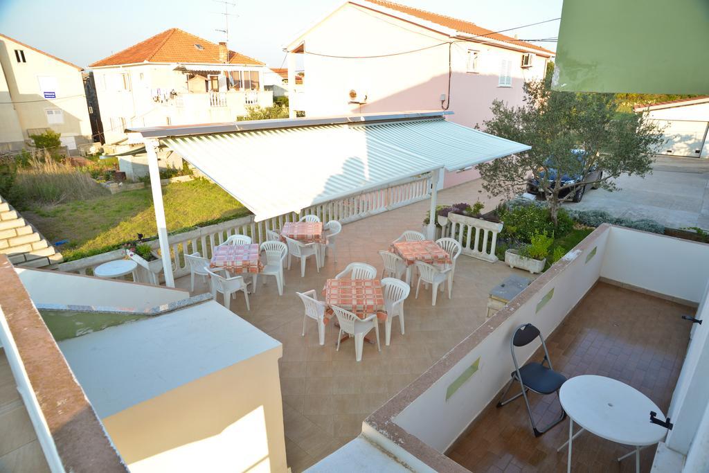 Apartments Lonic Kukljica Extérieur photo