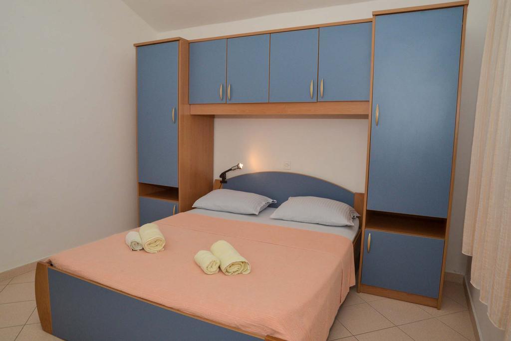 Apartments Lonic Kukljica Extérieur photo